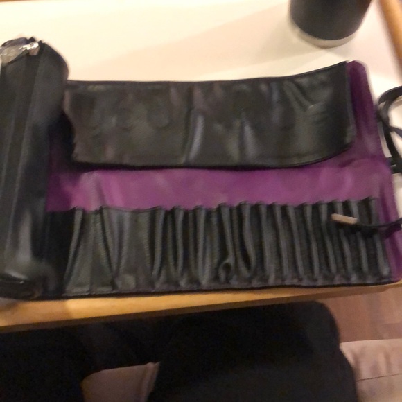 Makeup brush roll - Picture 2 of 2